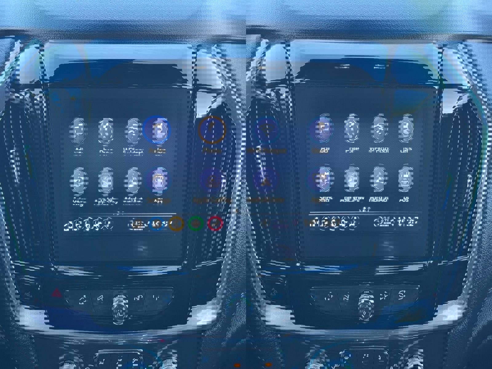 Certified 2023 Chevrolet Traverse LT w/ LPO, Floor Liner Package image 10