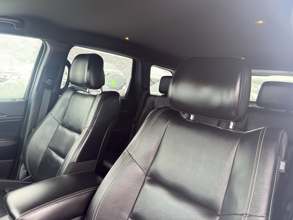 Used 2017 Jeep Grand Cherokee Limited w/ Trailer Tow Group IV image 27