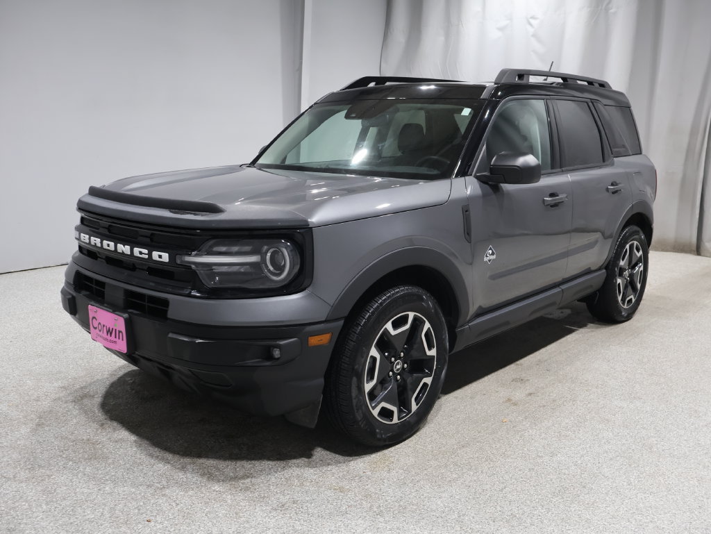 Used 2023 Ford Bronco Sport Outer Banks w/ Tech Package AWD/4WD image 6