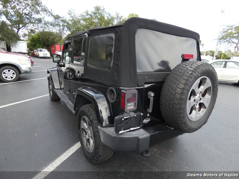 Used 2017 Jeep Wrangler Unlimited Sahara w/ Connectivity Group AWD/4WD image 9