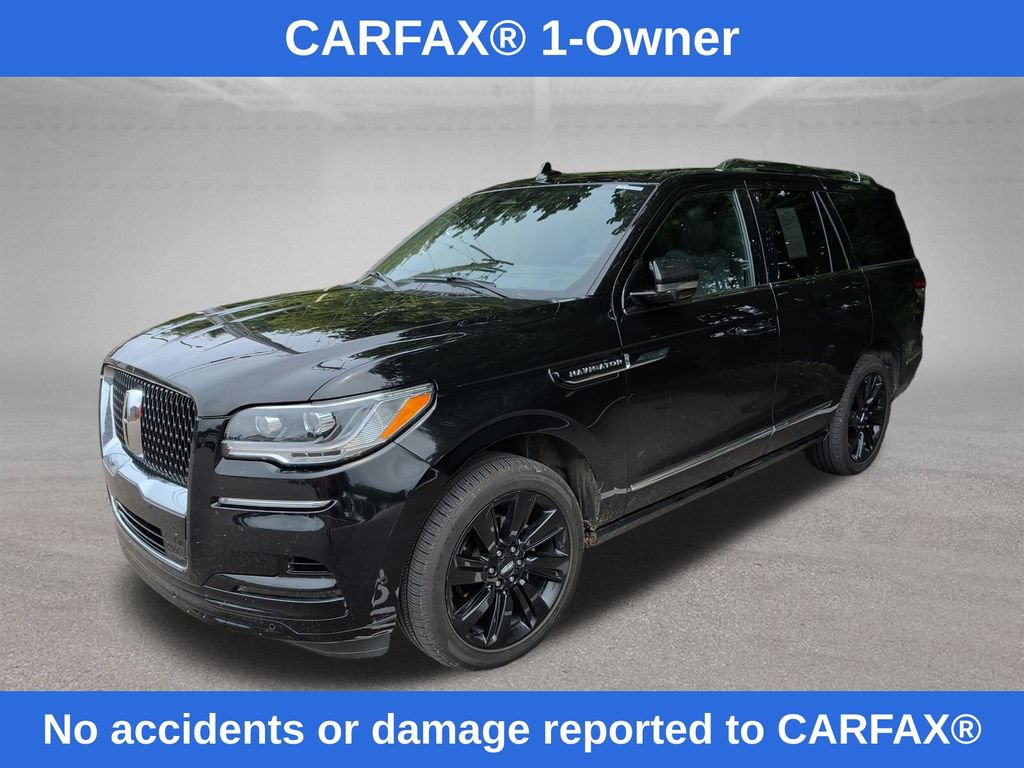 Used 2023 Lincoln Navigator Reserve AWD/4WD image 3