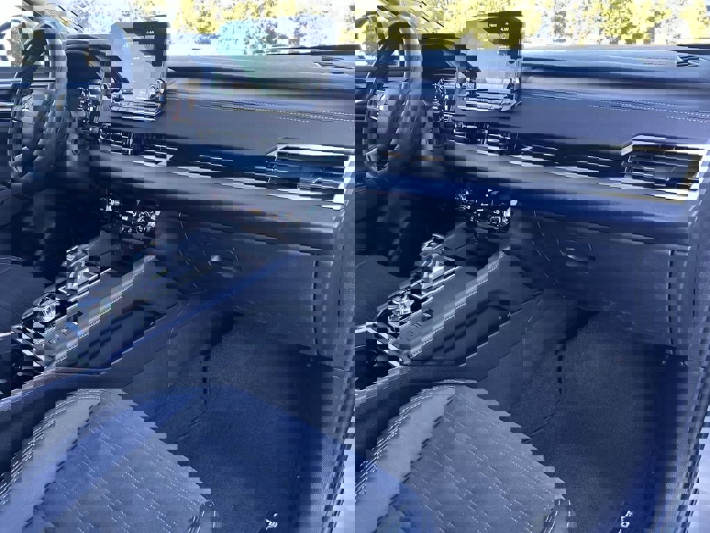 Used 2023 Mitsubishi Outlander SE image 10