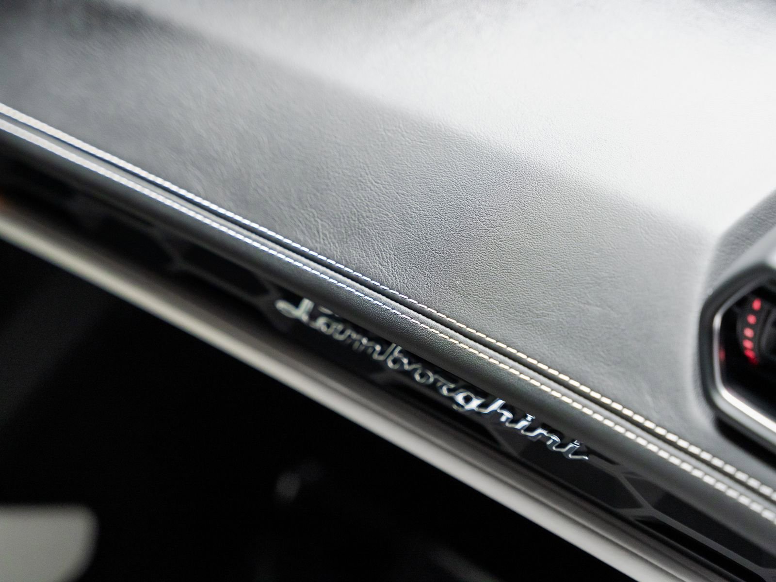 Used 2016 Lamborghini Huracan LP 610-4 AWD/4WD image 73