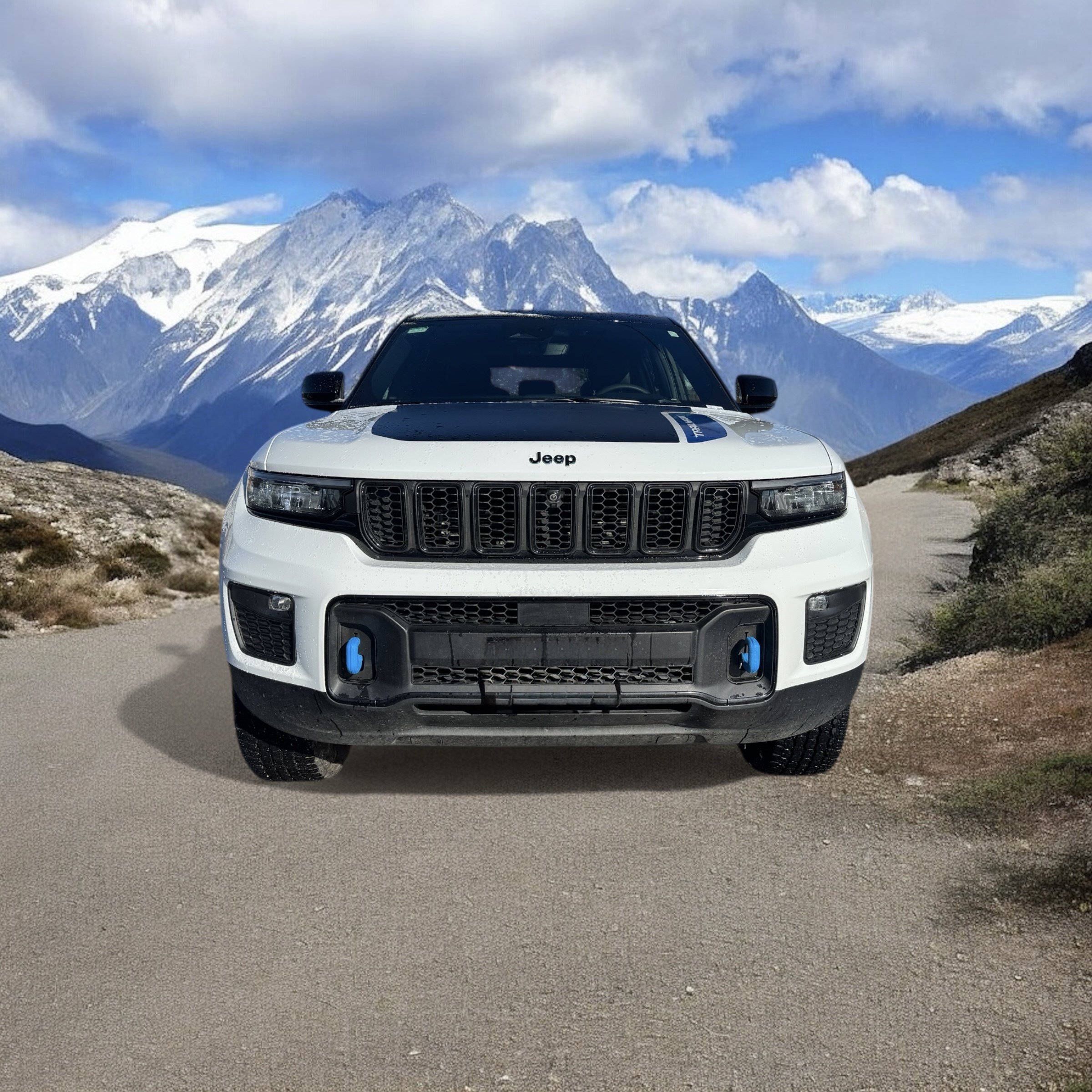 Used 2024 Jeep Grand Cherokee Trailhawk image 8