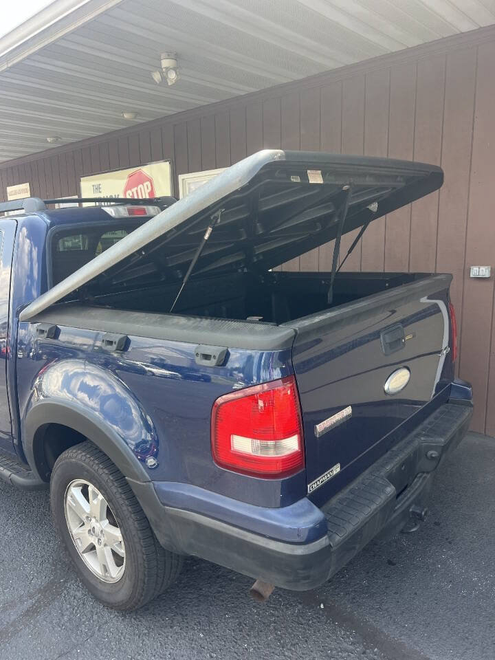 Used 2007 Ford Explorer Sport Trac XLT AWD/4WD image 7