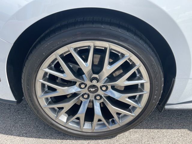 Used 2024 Ford Mustang GT Premium RWD image 9