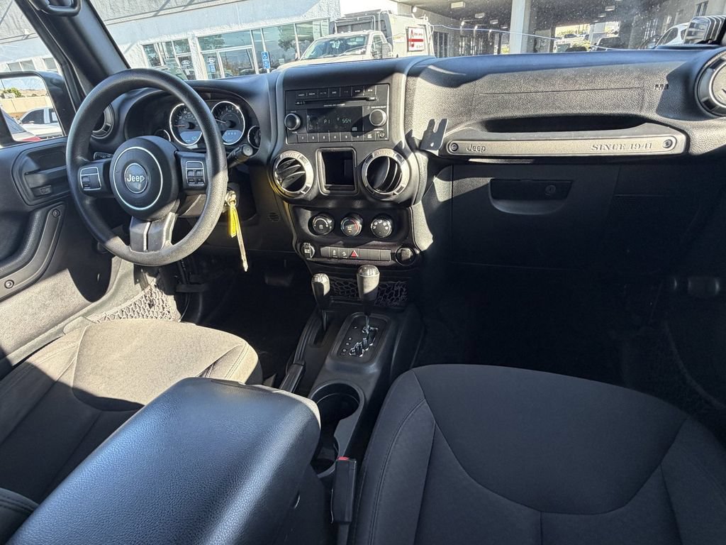 Used 2016 Jeep Wrangler Unlimited Sport AWD/4WD image 16