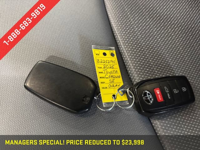 Used 2025 Toyota Corolla SE w/ Convenience Package FWD image 27