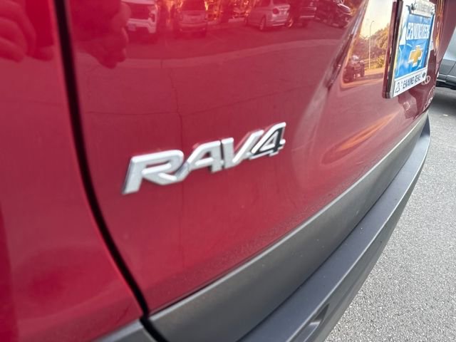 Used 2024 Toyota RAV4 LE image 32