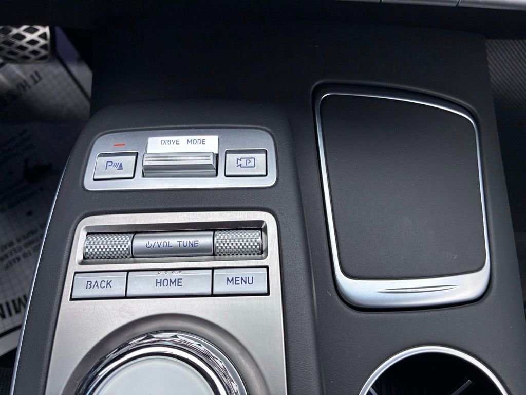 Used 2025 Genesis GV70 3.5T Sport w/ Sport Advanced Package AWD/4WD image 37