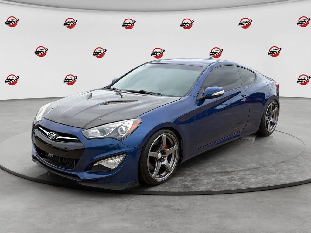 Used 2015 Hyundai Genesis 3.8 RWD image 1