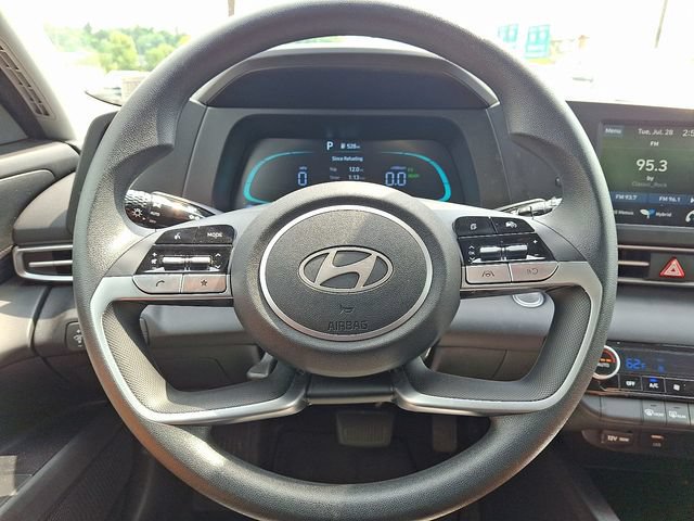 Certified 2026 Hyundai Elantra Hybrid FWD image 19