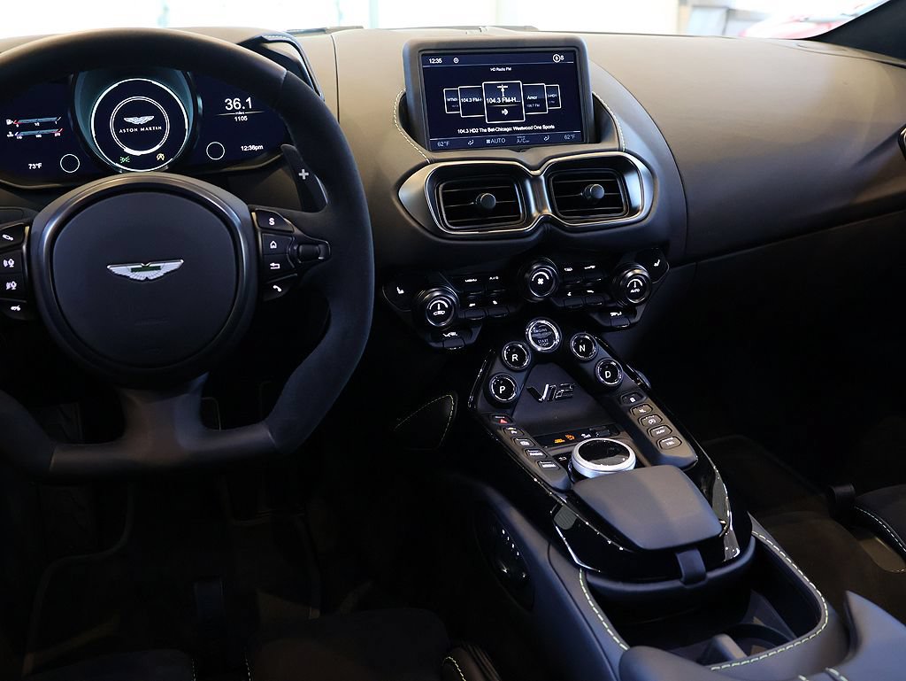 Used 2023 Aston Martin V12 Vantage RWD image 44