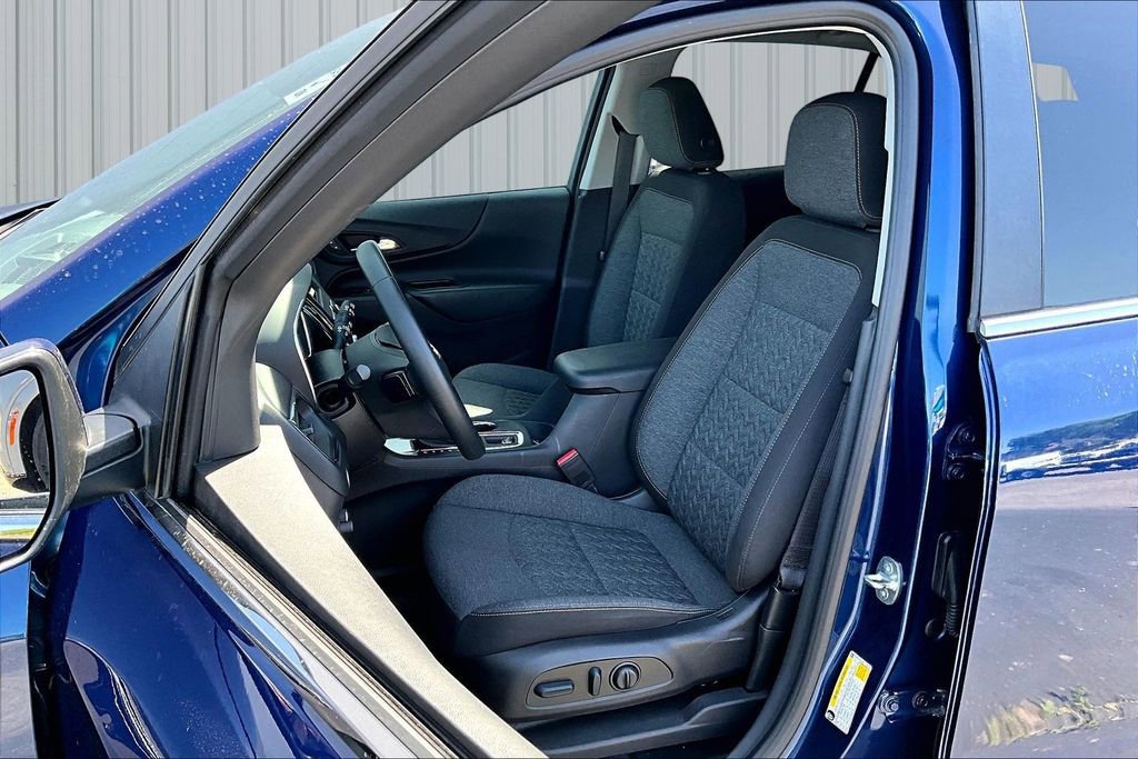 Used 2023 Chevrolet Equinox LT image 14