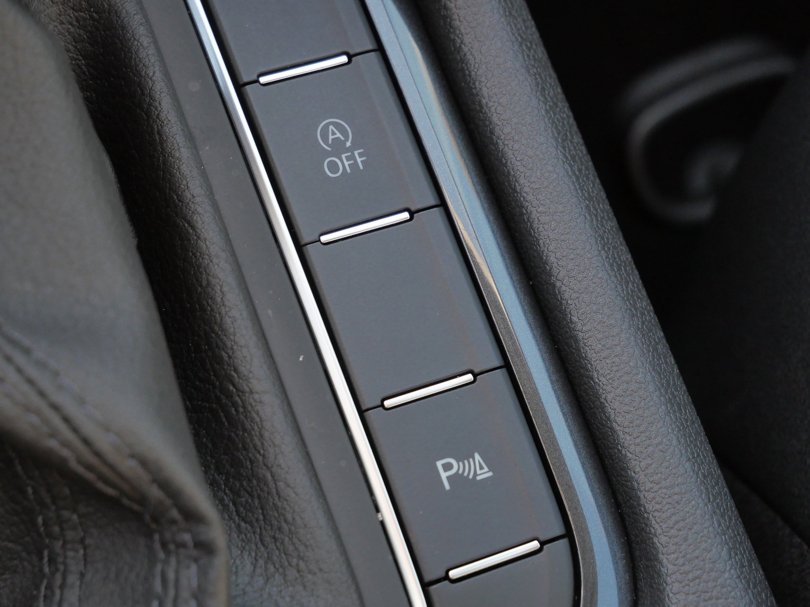 Used 2019 Volkswagen Tiguan SEL image 29