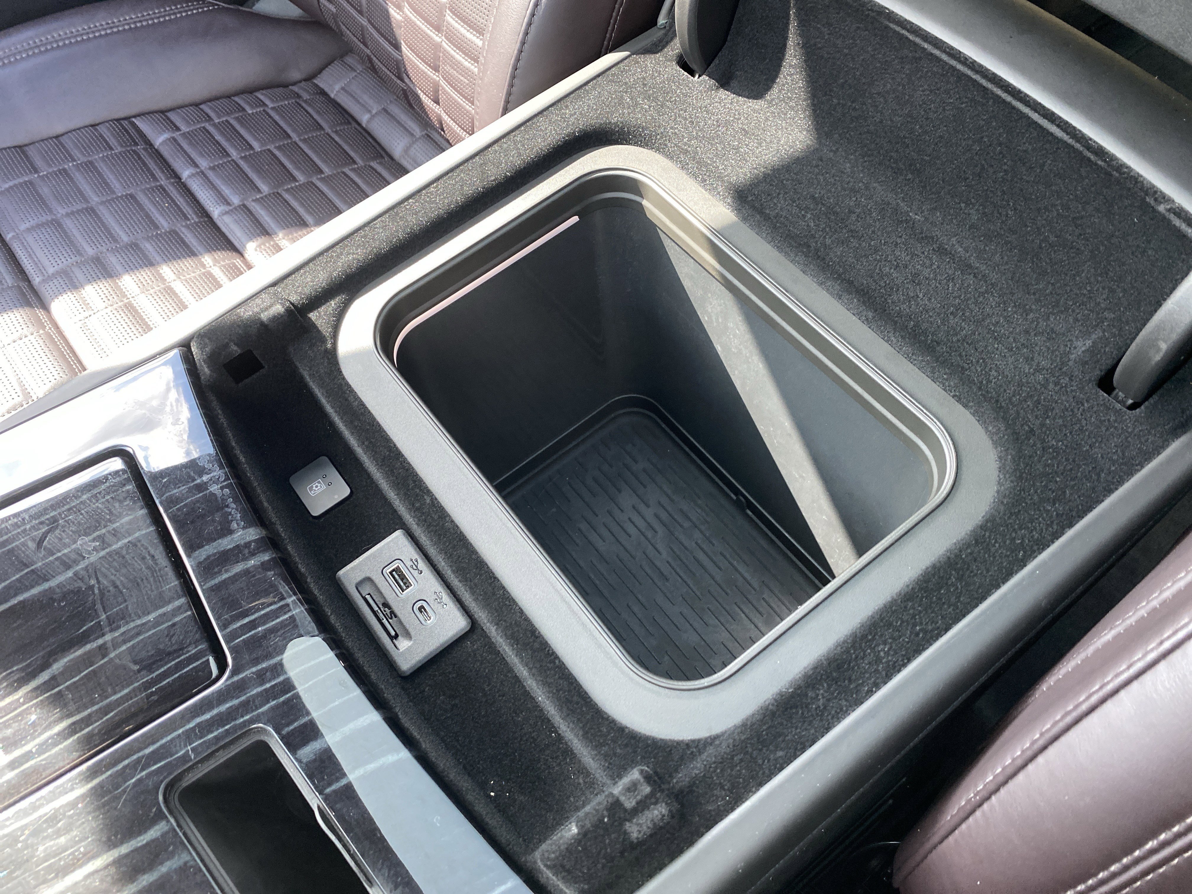 Used 2023 Cadillac Escalade V image 44