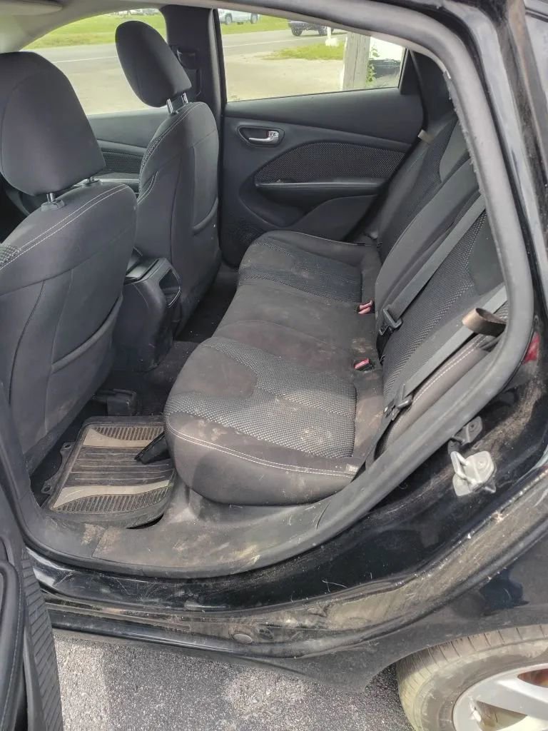 Used 2015 Dodge Dart SXT FWD image 6