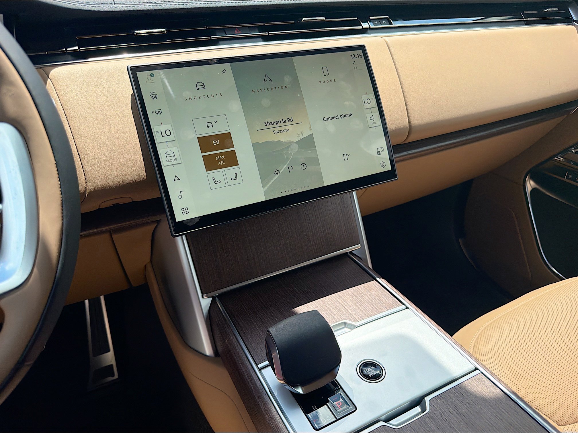 New 2026 Land Rover Range Rover SE AWD/4WD image 29