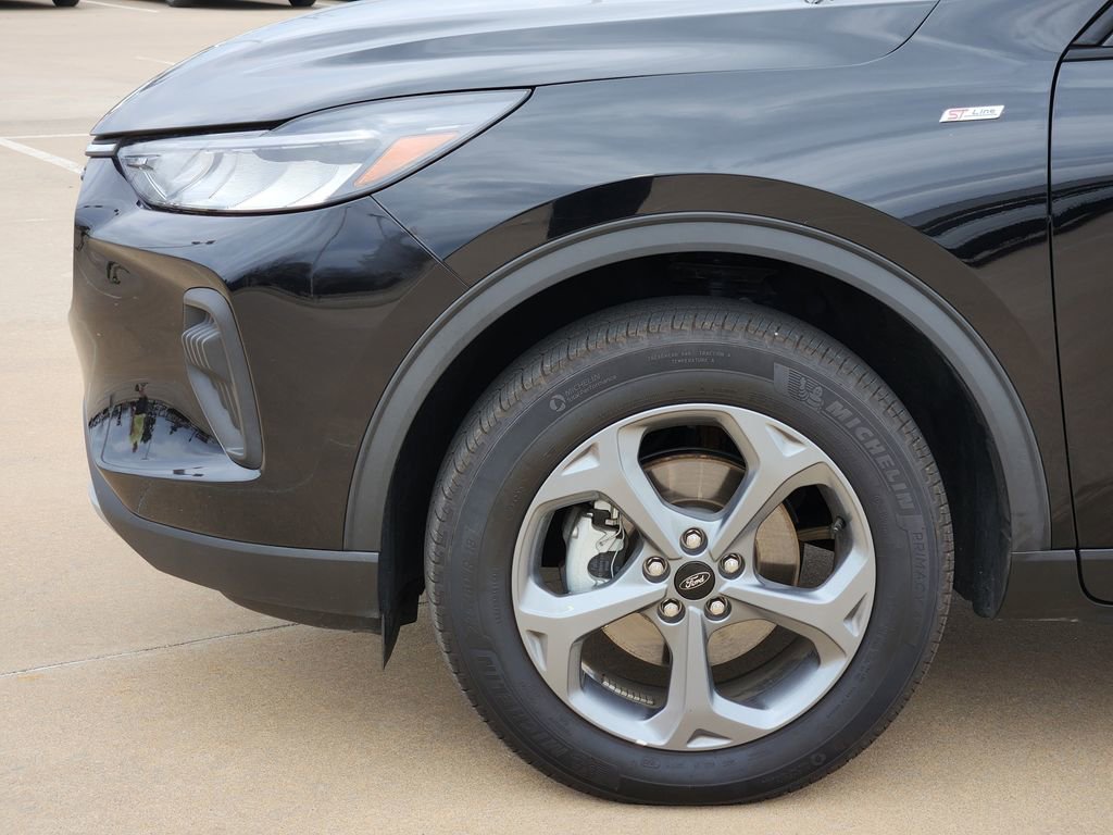 Used 2025 Ford Escape ST-Line image 10