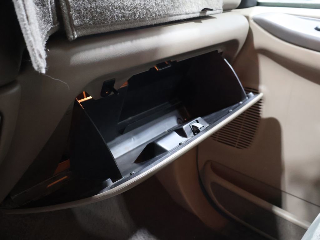 Used 2000 Ford Excursion XLT image 27