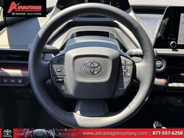 Used 2025 Toyota Prius Plug-In Hybrid FWD image 18