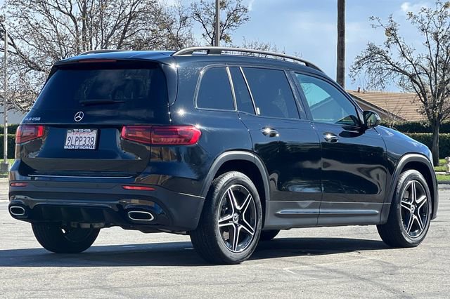 Used 2024 Mercedes-Benz GLB 250 image 4
