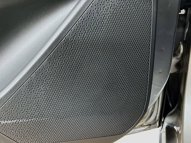 Certified 2023 Kia Niro EX image 19