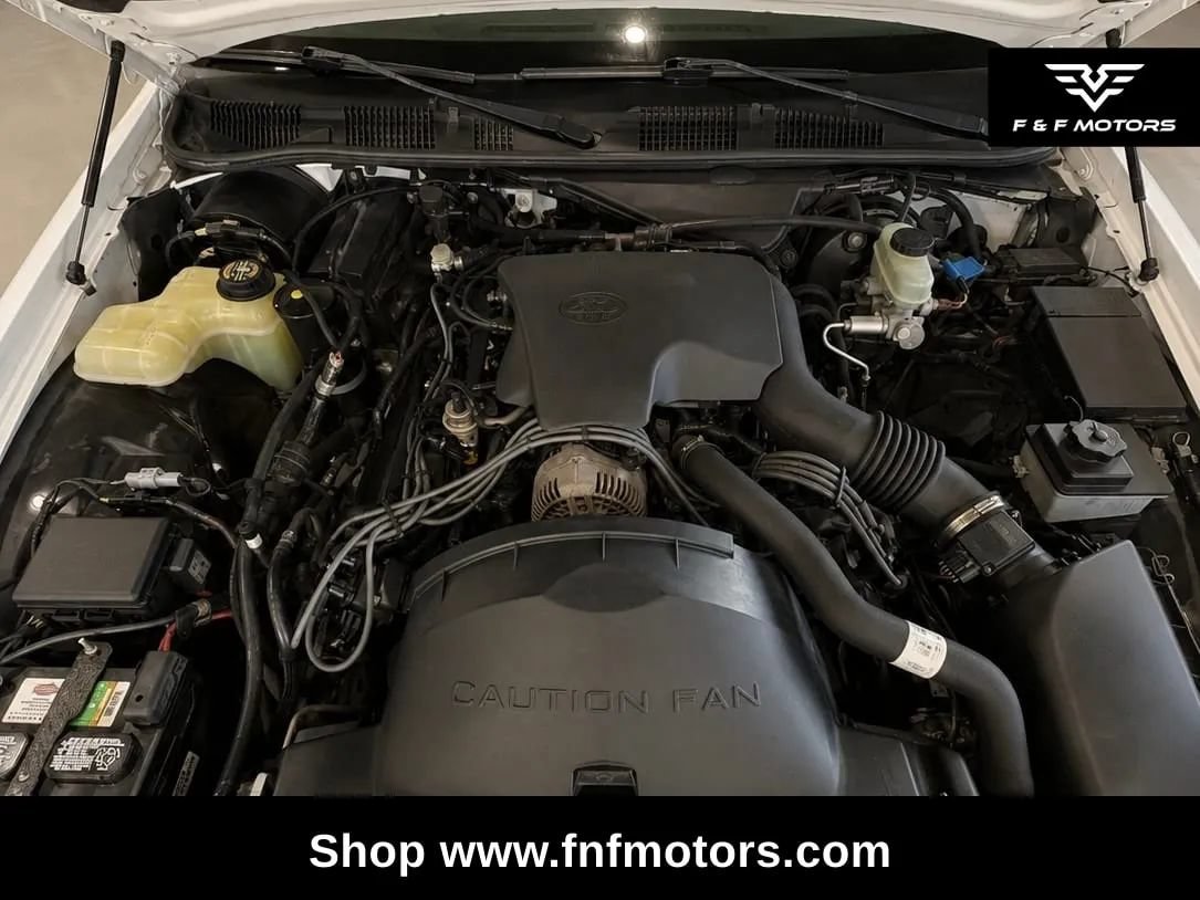 Used 1996 Ford Crown Victoria LX RWD image 16