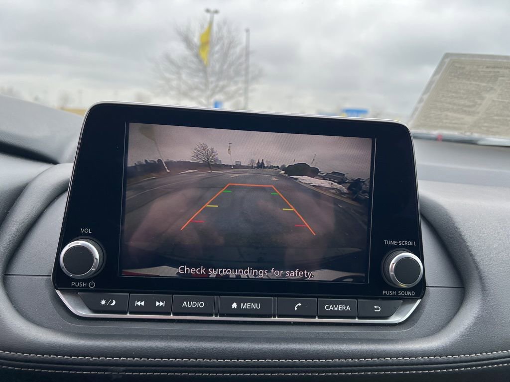 Used 2024 Nissan Rogue S image 18