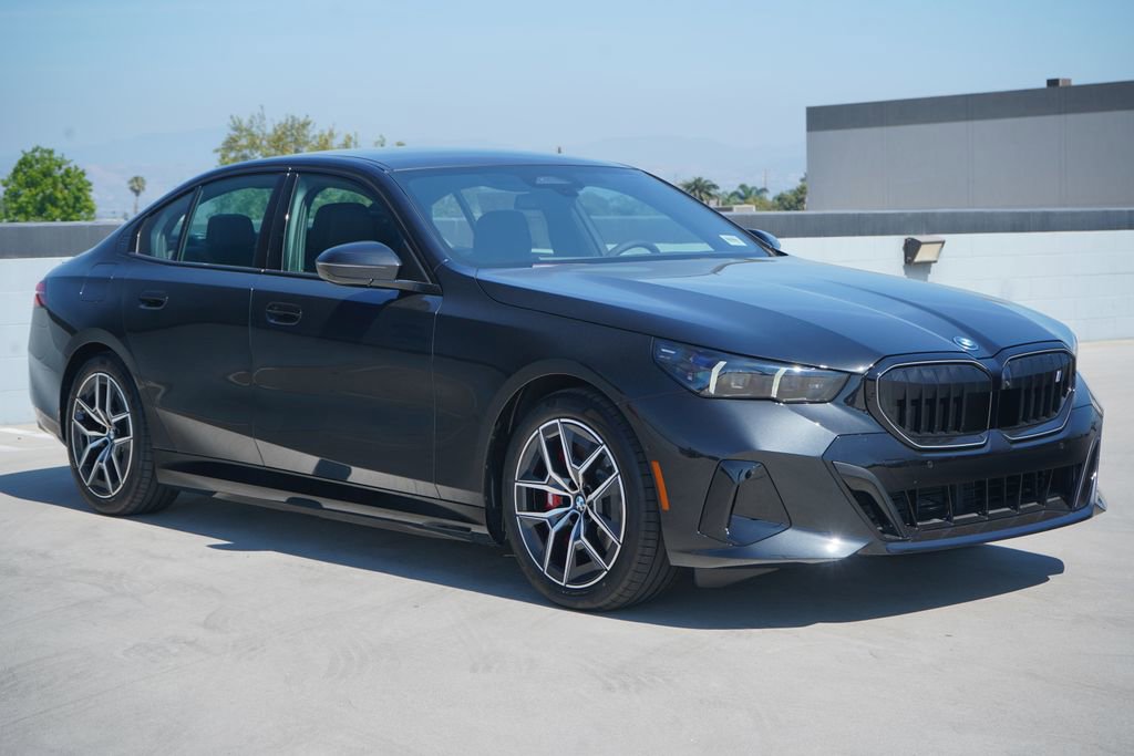 New 2026 BMW i5 eDrive40 w/ M Sport Package image 3