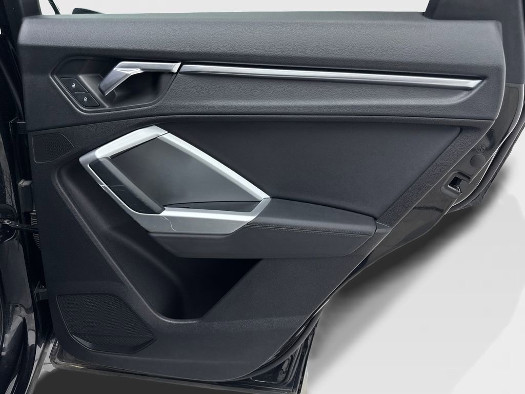 Used 2020 Audi Q3 2.0T Premium w/ Convenience Package image 42