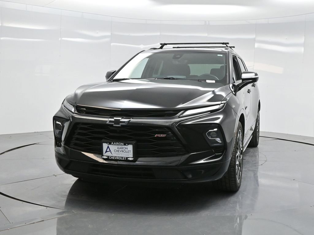 Used 2024 Chevrolet Blazer RS w/ Driver Confidence II Package FWD image 2