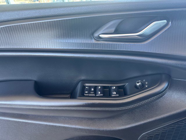 Used 2024 Jeep Grand Cherokee L Laredo image 11