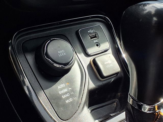 Used 2020 Jeep Compass Limited image 13
