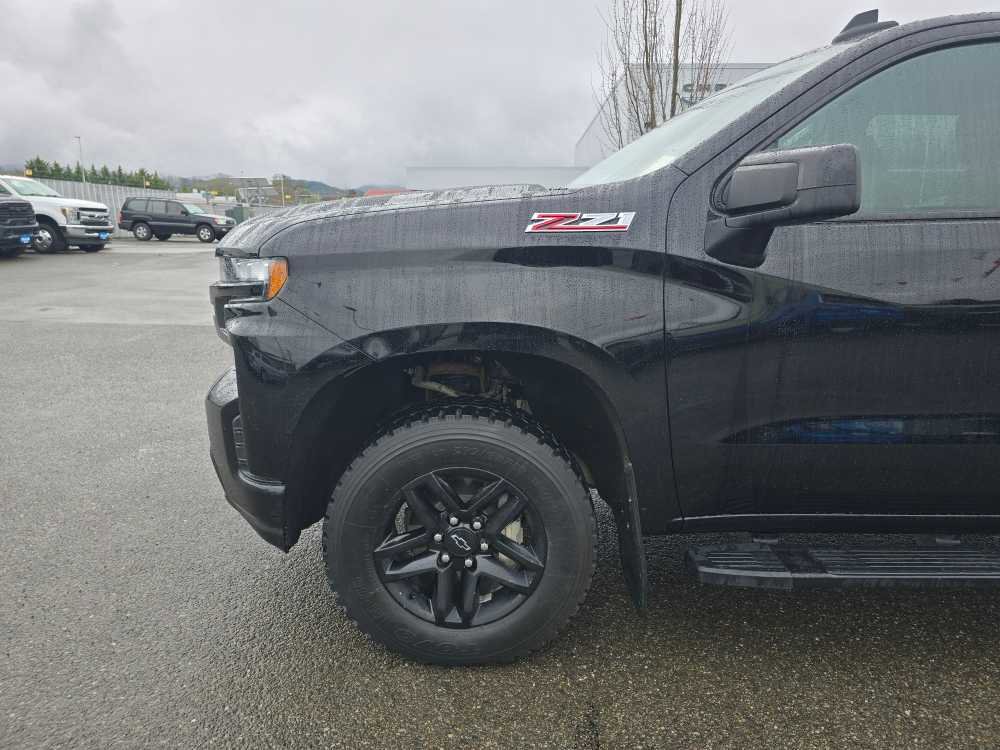 Used 2022 Chevrolet Silverado 1500 LT Trail Boss w/ Bed Protection Package AWD/4WD image 18