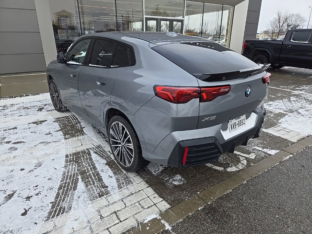 Used 2025 BMW X2 xDrive28i w/ Premium Package image 7