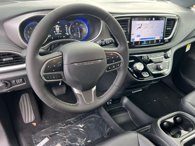 New 2027 Chrysler Pacifica Select FWD image 12