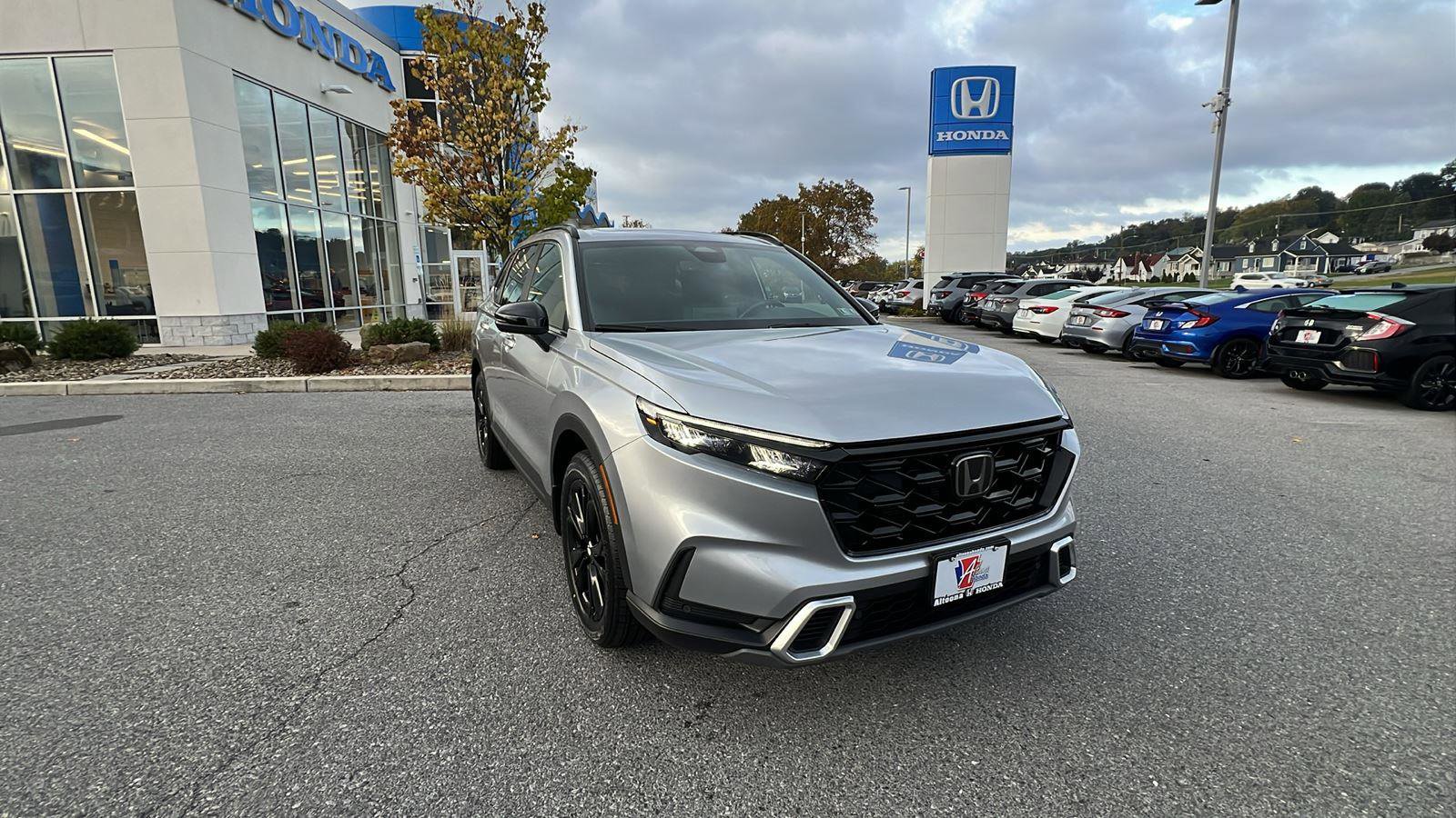 Used 2023 Honda CR-V Sport Touring image 2