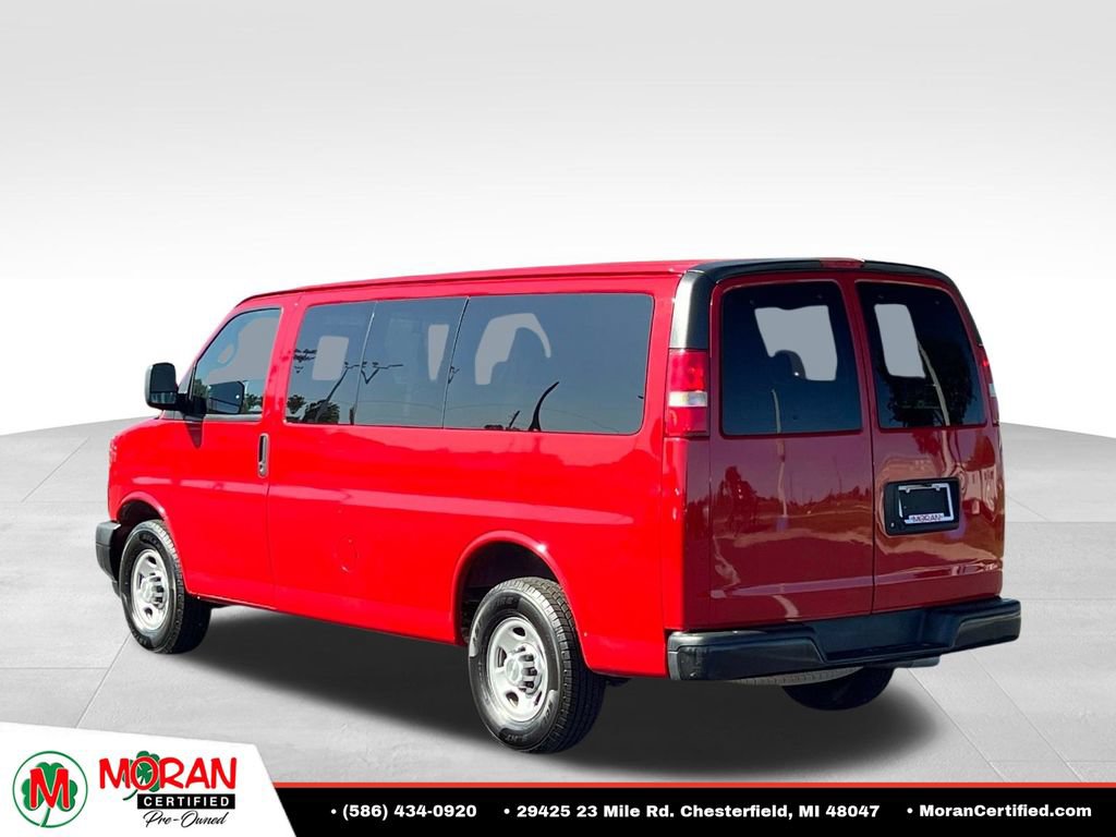 Used 2019 Chevrolet Express 2500 LS w/ Driver Convenience Package RWD image 4