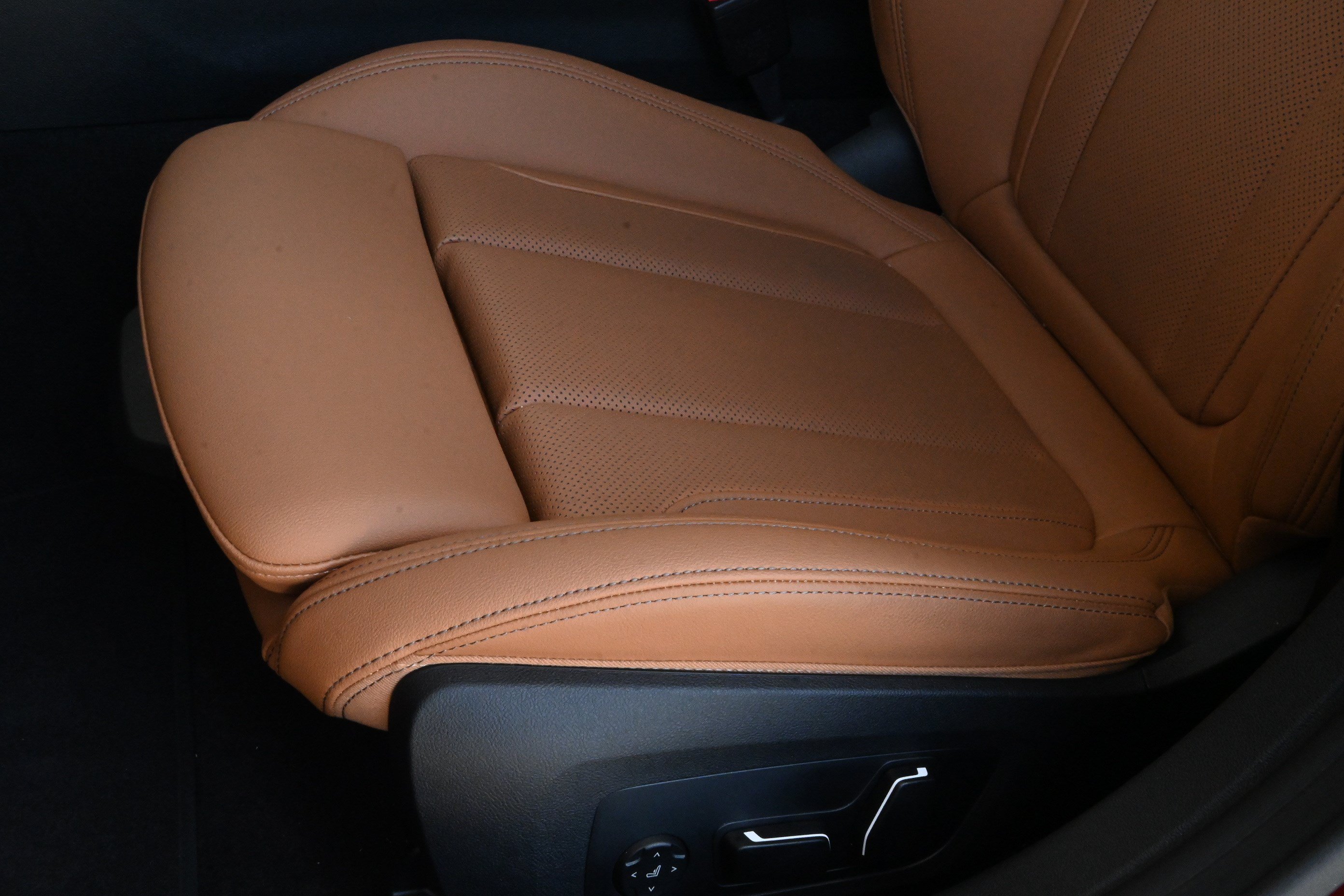 Used 2026 BMW M440i RWD image 28