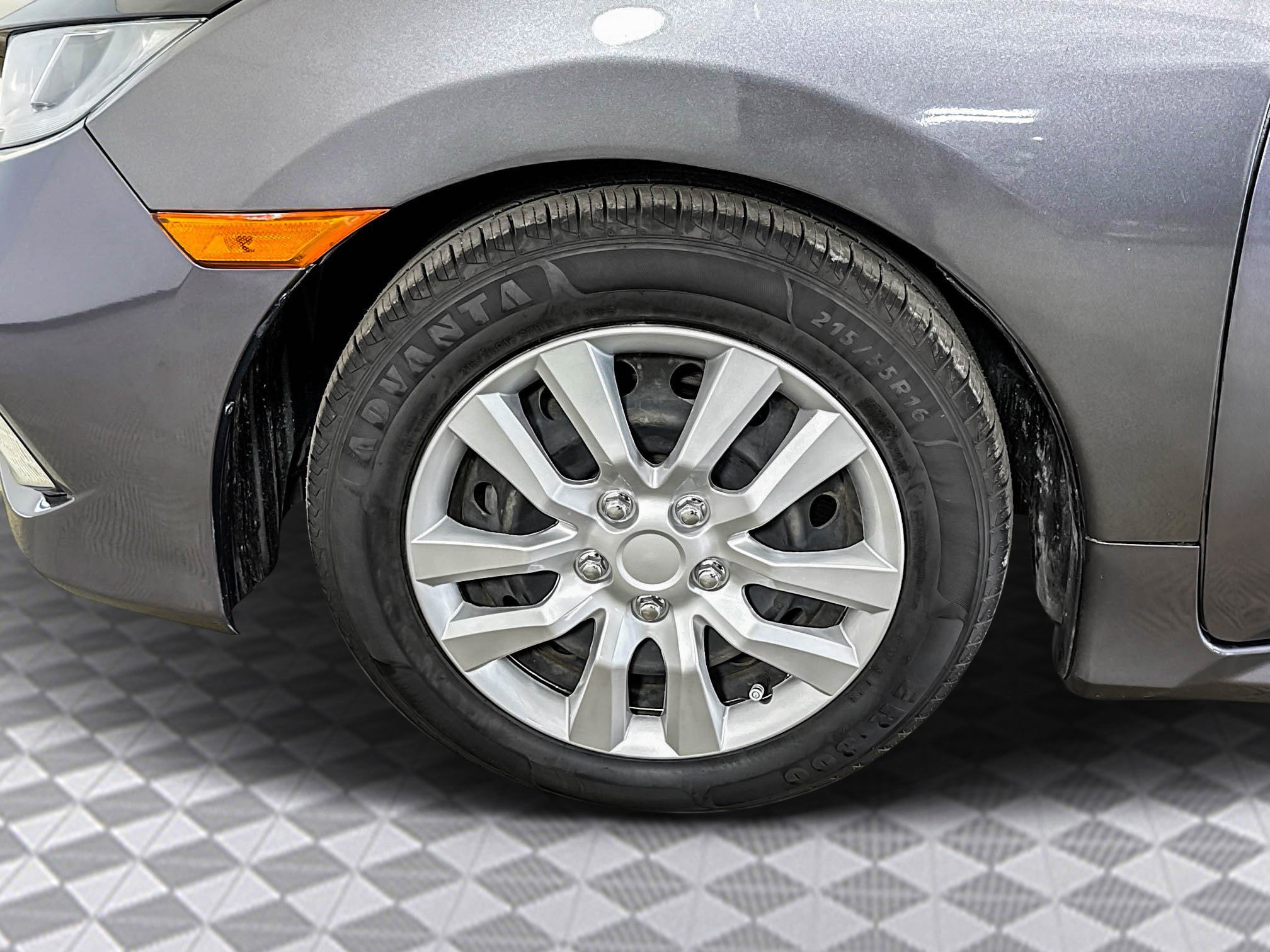 Used 2020 Honda Civic LX image 30