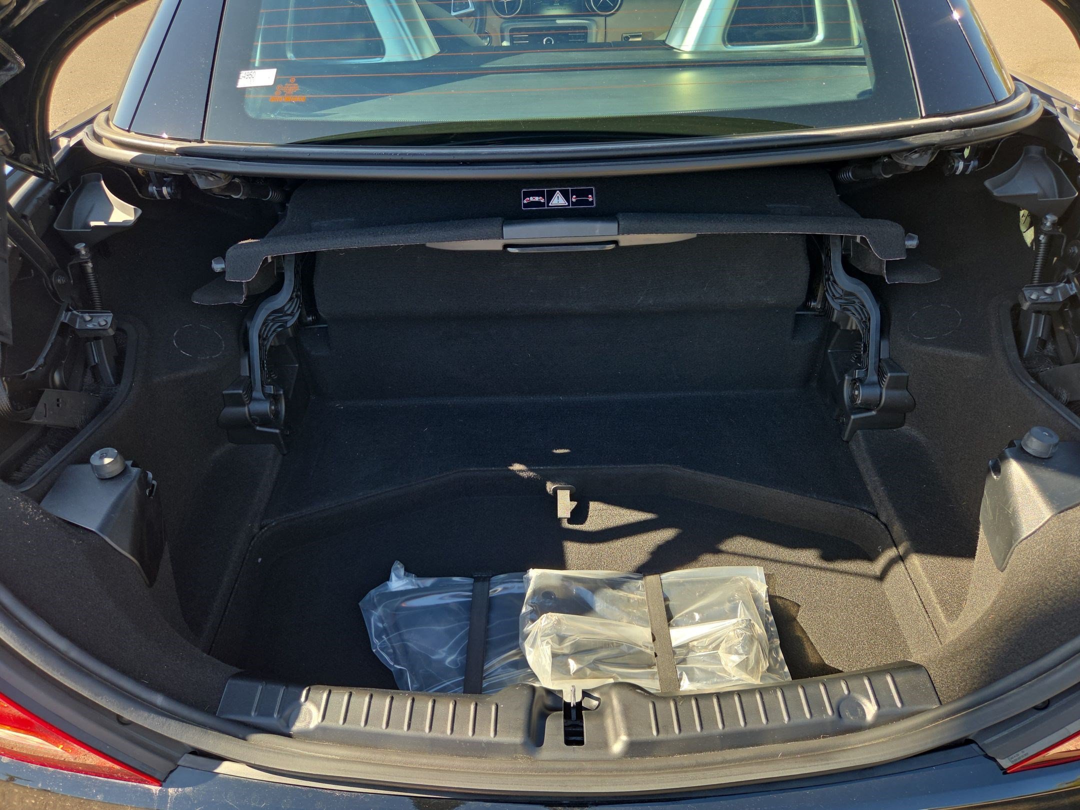 Used 2019 Mercedes-Benz SLC 300 image 31