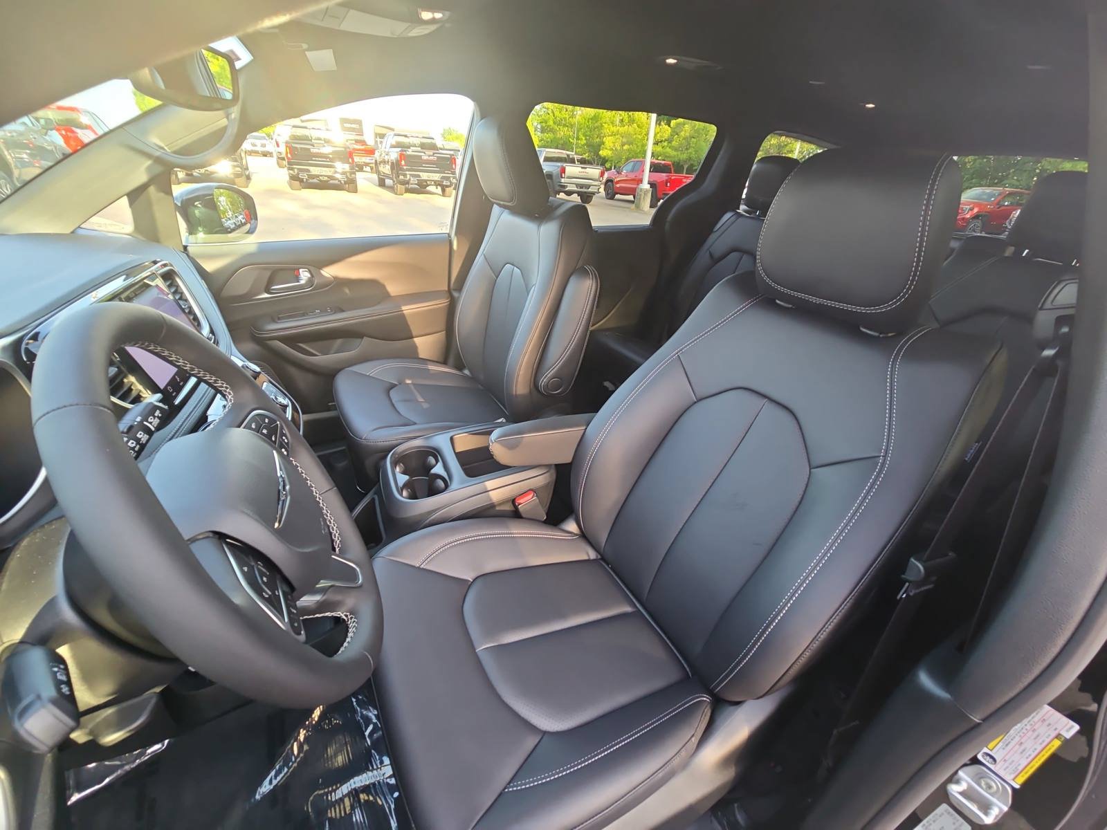 New 2026 Chrysler Pacifica Select FWD image 15