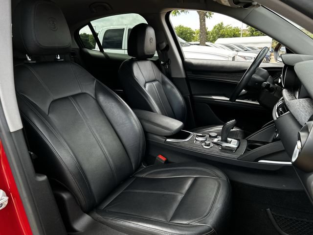 Used 2021 Alfa Romeo Stelvio Sprint w/ Nero Edizione RWD image 27