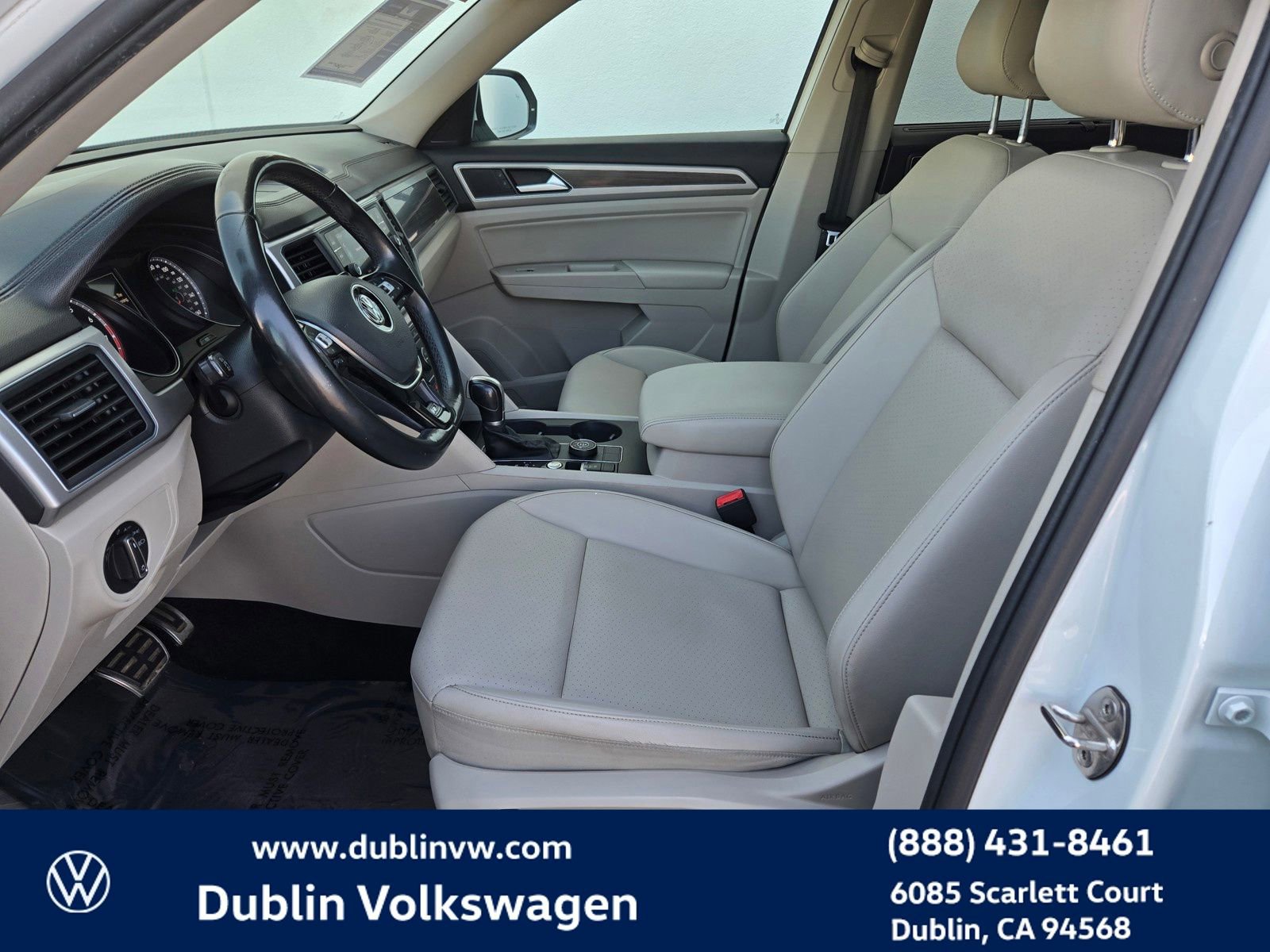 Used 2019 Volkswagen Atlas SE w/ Panoramic Sunroof Package image 17