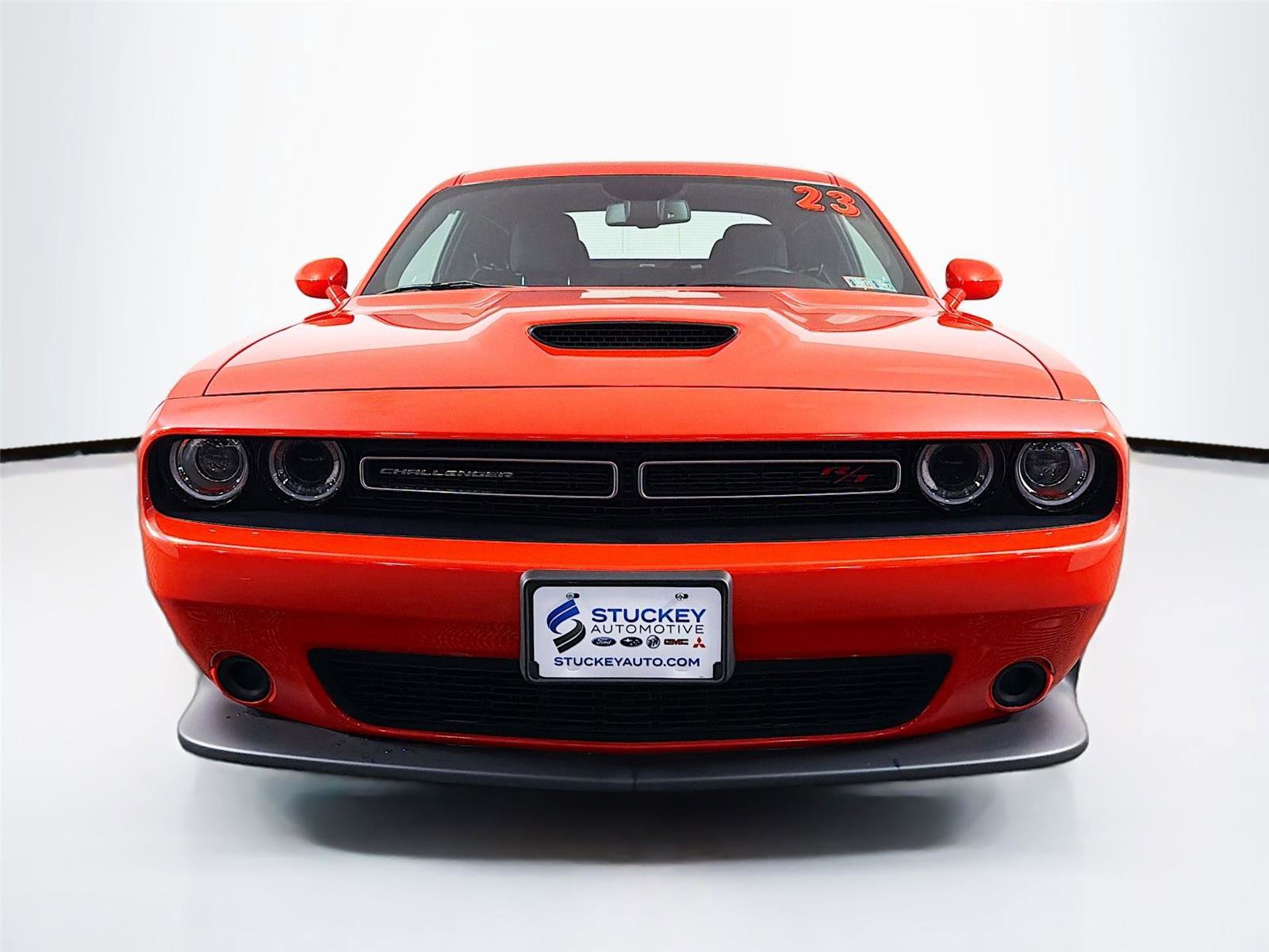 Used 2023 Dodge Challenger R/T image 2