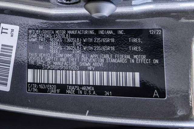 Used 2023 Toyota Highlander XLE AWD/4WD image 30