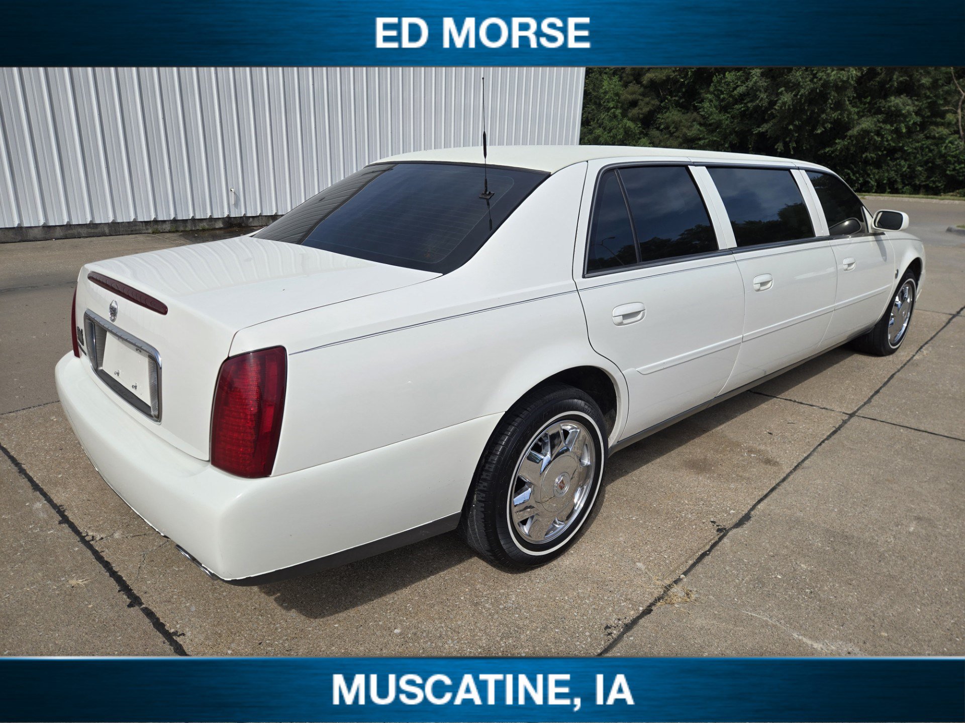 Used 2002 Cadillac De Ville Limousine FWD image 10