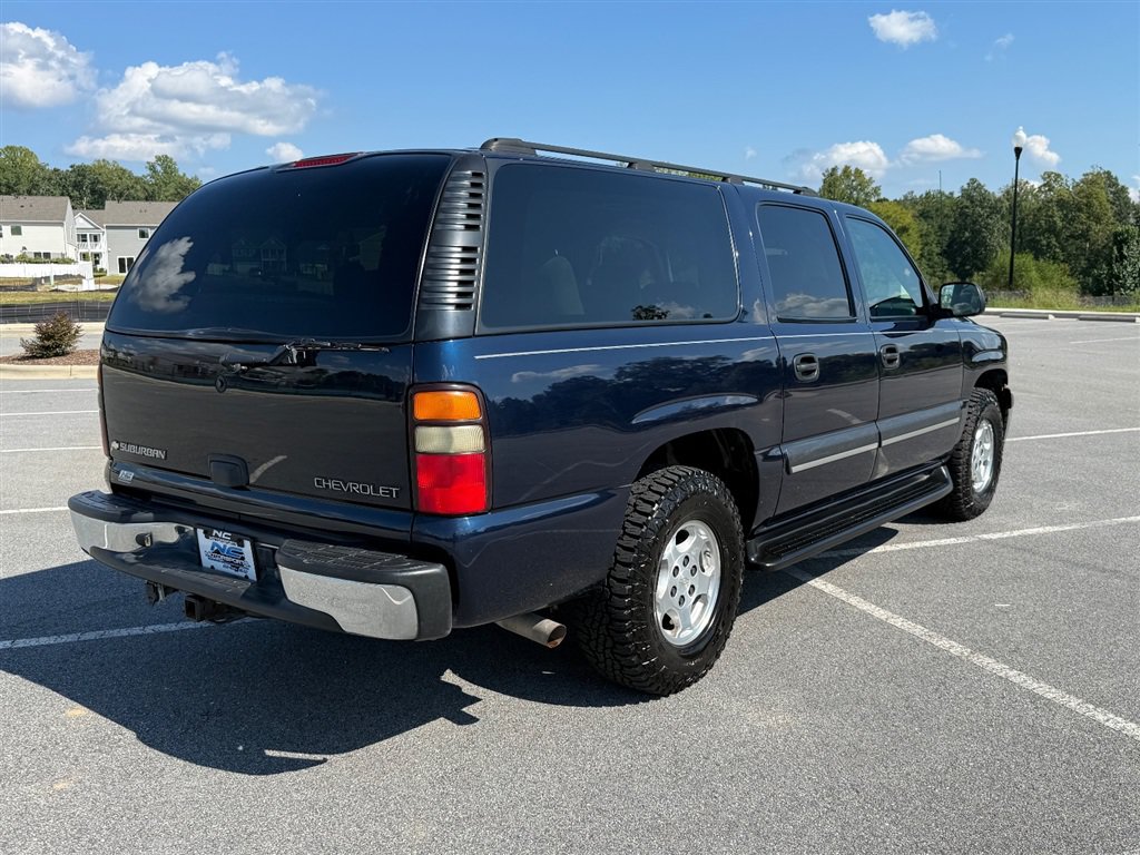 Used 2004 Chevrolet Suburban LS RWD image 7