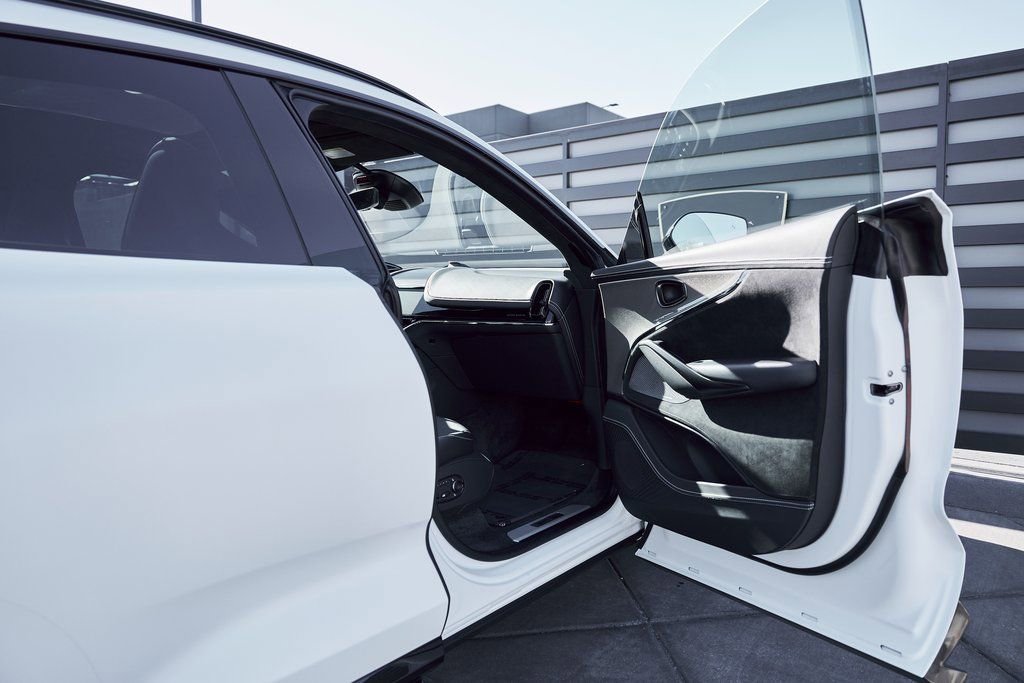 Used 2025 Aston Martin DBX 707 image 25